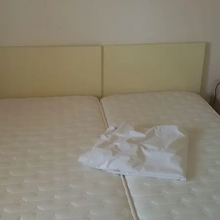 アパートホテル Ex Colonia Marina Pool ベルナルダ