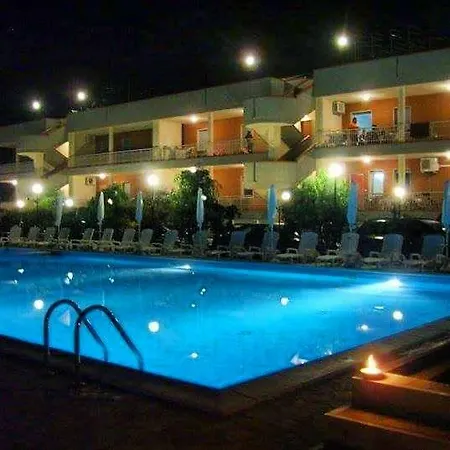 Lägenhetshotell Ex Colonia Marina Pool Bernalda