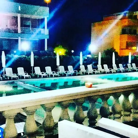 Lägenhetshotell Ex Colonia Marina Pool