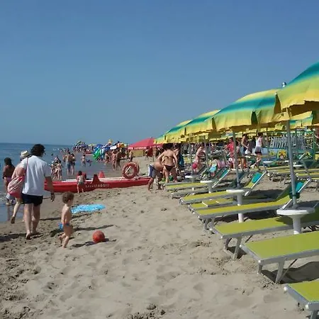 Ex Colonia Marina Pool アパートホテル ベルナルダ