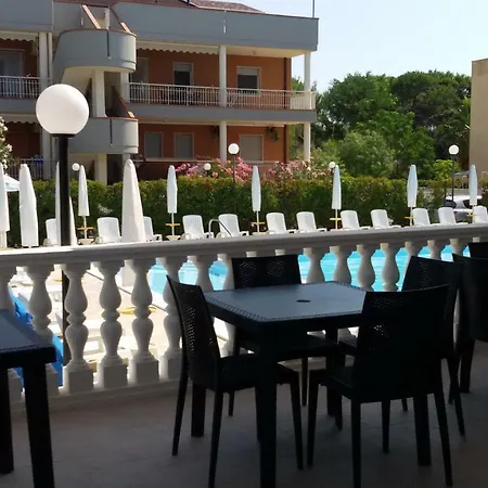 Ex Colonia Marina Pool Apart-hotel